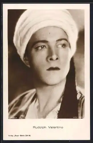 AK Schauspieler Rudolh Valentino mit Turban