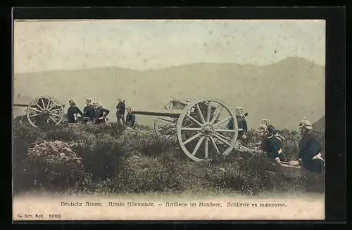 AK Deutsche Armee, Artilleriesoldaten mit Kanonen im Manöver