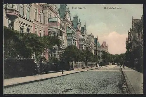 AK Hannover, Heinrichstrasse mit Wohnhäusern