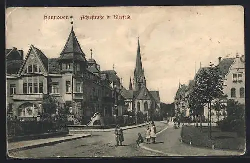 AK Hannover, Kleefeld, Fichtestrasse mit Kirche