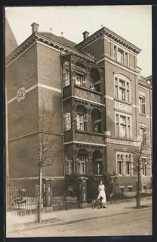 Foto-AK Erfurt, Wohnhaus in der Gorkistrasse 12