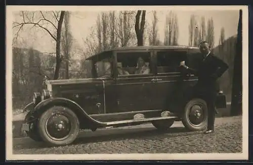 Foto-AK Opel Auto Typ 7 /348 8 /40, Frau am Steuer