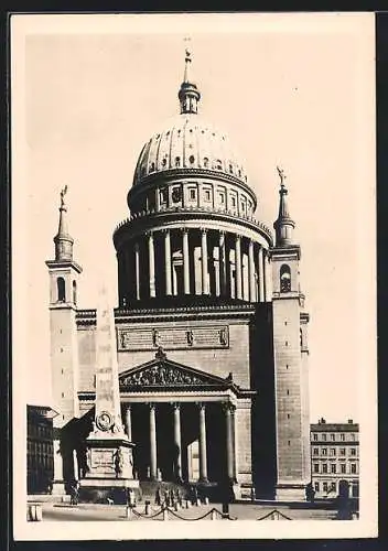 AK Potsdam, Nikolaikirche mit Strassenpartie