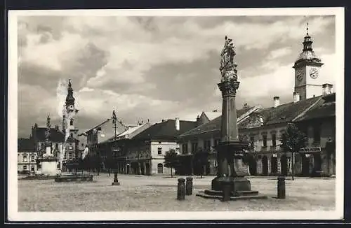 AK Uherské Hradiste, Marianské námesti, Marktplatz mit Geschäften