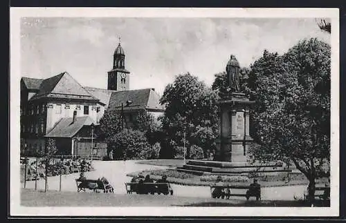 AK Troppau, Schillerpark mit Denkmal