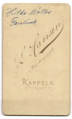 Fotografie L. Hansen, Kappeln, Hilda Möller als kleines Mädchen mit Halskette