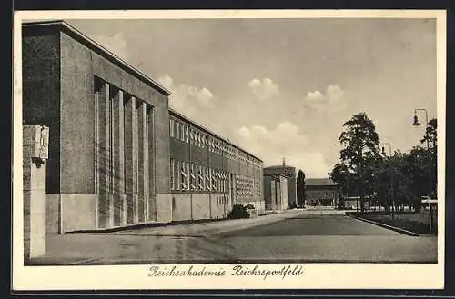 AK Berlin-Charlottenburg, Reichssportfeld an der Reichsakademie, Friedrich-Friesenallee