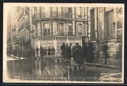 AK Paris, Crue de la Seine, Janvier 1910, Avenue Rapp et Ave. de l`Université