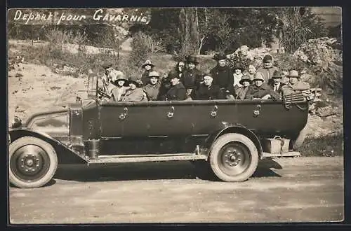 Foto-AK Offener Bus, Reisegruppe, Depart pour Gavarnie