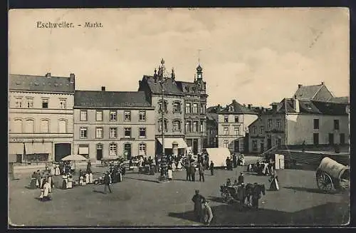 AK Eschweiler, Belebte Szene auf dem Marktplatz