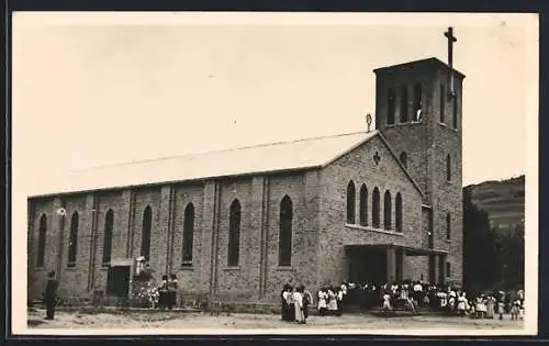 AK Kevelaer, Kirche mit versammelter Gemeinde