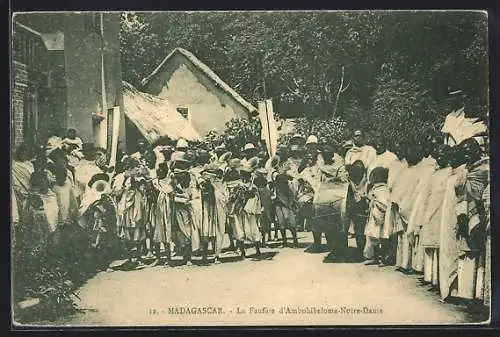 AK Madagascar, La Fanfare d`Ambohibeloma-Notre-Dame