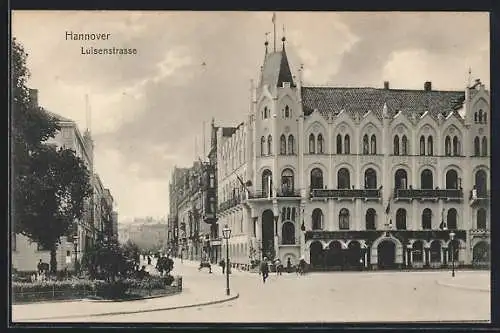 AK Hannover, Luisenstrasse, Kreuzung mit Anlage und Grand Hotel Tesch