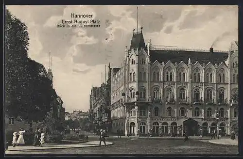 AK Hannover, Ernst August-Platz Ecke Luisenstrasse mit Grand Hotel Mussmann