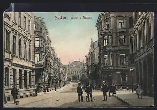 AK Aachen, Augusta-Strasse mit Anwohnern