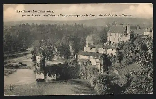 AK Sauveterre-de-Béarn, Les Pyrénées Illustrées, Vue panoramique sur le Gave, prise du Café de la Terrasse