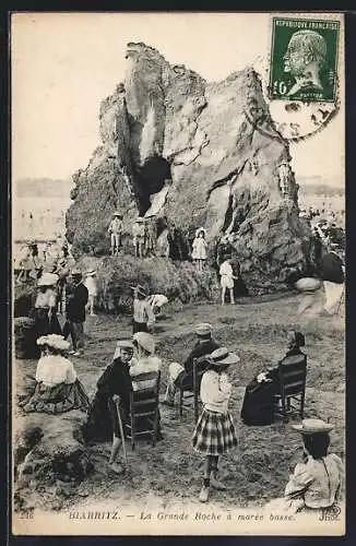 AK Biarritz, La Grande Roche à marée basse