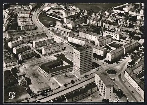 AK Hof /Saale, Kreuzung Ernst-Reuter-Strasse u. Jahnstrasse mit Justizgebäude