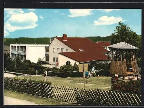 AK Bad-Münstereifel-Lanzerath, Kinder auf dem Spielplatz