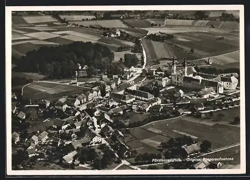 AK Fürstenzell /Ndb., Ortsansicht vom Flugzeug aus