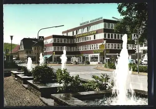 AK Wiehl im Oberbergischen Land, Café Süsse Ecke und Gemeindebücherei im Zentrum