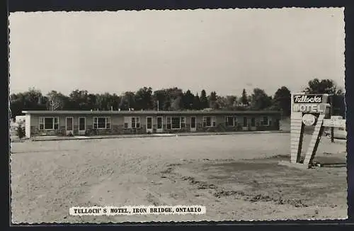 AK Ontario, Tulloch`s Motel, Iron Bridge