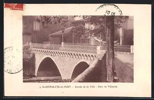 AK Saint-Hippolyte-du-Fort, Entrèe de la Ville-Pont de Vidourle