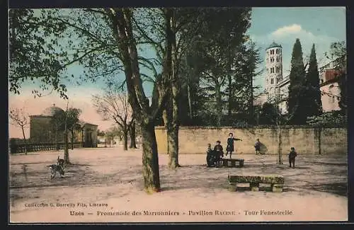 AK Uzès, Promenade des Maaronniers, Pavillon Racine, Cathédrale