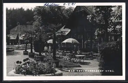 AK Bad Tatzmannsdorf /Stmk., Partie im Kurpark mit Gasthof