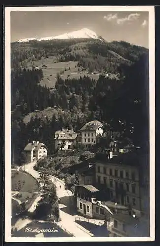 AK Badgastein, Ortsansicht mit Kurhaus Wildbad aus der Vogelschau