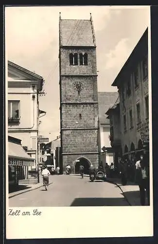 AK Zell am See, Strassenpartie mit Uhrenturm