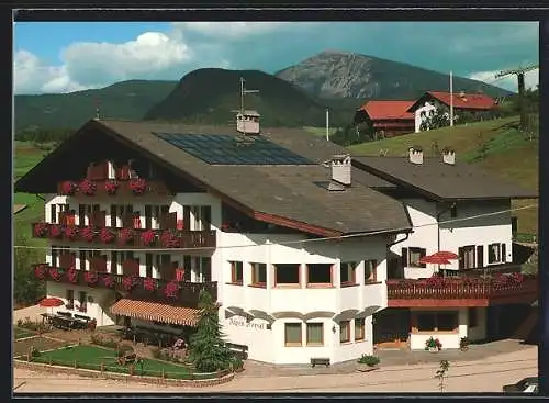 AK Kastelruth, Hotel Alpen-Royal und Umgebung