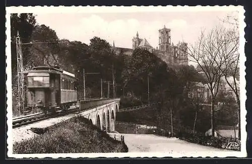 AK Laon, Le Viaduc, Strassenbahn