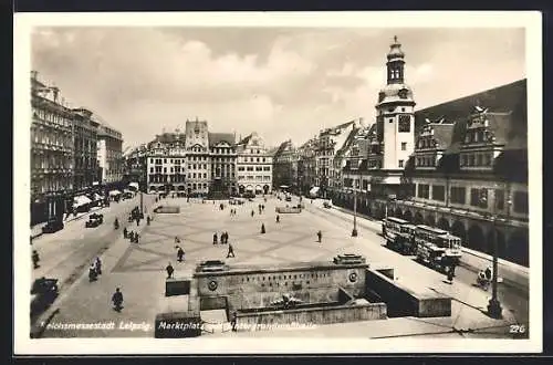 AK Leipzig, Marktplatz mut Untergrundmesshalle, Strassenbahn