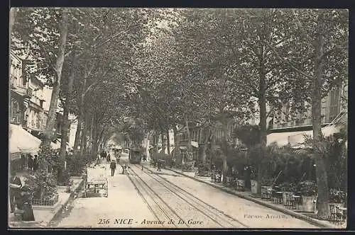 AK Nice, Svenue de la Gare, Strassenbahn