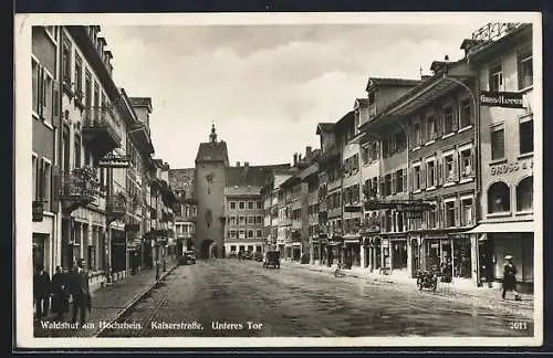 AK Waldshut, das Untere Tor in der Kaiserstrasse