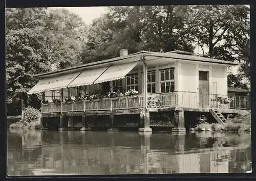 AK Waldenburg i. Sa., Grünefelder Park-Gaststätte Parkschlösschen am Gondelteich