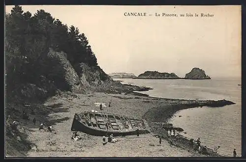 AK Cancale, La Pissotte, au loin le Rocher