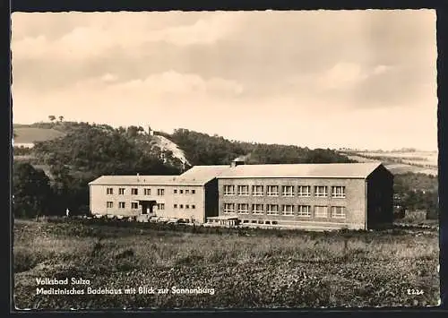 AK Sulza / Bad, Medizinisches Badehaus mit Blick zur Sonnenburg