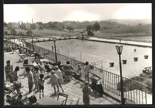 AK Waldenburg / Sachsen, Freibad aus der Vogelschau