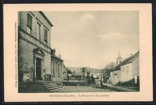 AK Courban, La Mairie et la Grande-Rue