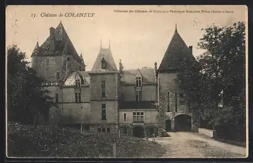 AK Coraboeuf, Château de Coraboeuf avec ses tours imposantes et entrée voûtée