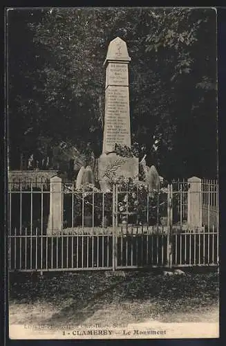 AK Clamerey, Le Monument commémoratif entouré de clôtures en fer