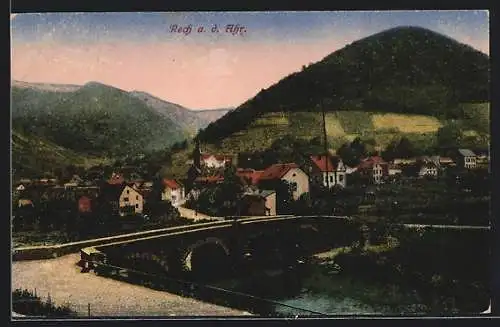 AK Rech a. d. Ahr, Ortsansicht mit Brücke und Bergen