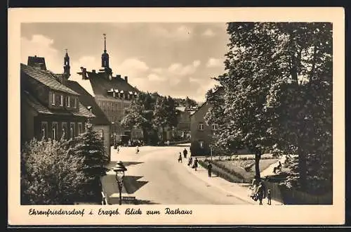 AK Ehrenfriedersdorf /Erzgeb., Blick zum Rathaus