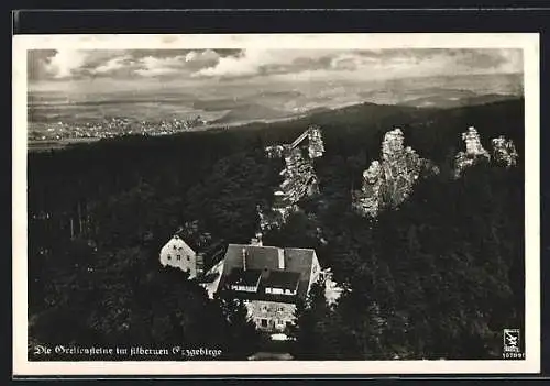 AK Ehrenfriedersdorf /Erzgeb., Greifensteine und Gasthof Greifensteinberghaus, Fliegeraufnahme