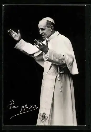 AK Papst Pius XII. mit erhobenen Händen