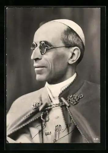 AK Papst Pius XII. mit päpstlichem Umhang