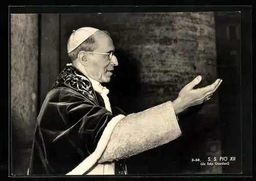 AK Papst Pius XII. bei einer Predigt