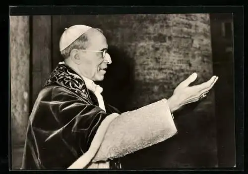 AK Papst Pius XII. bei der Segnung